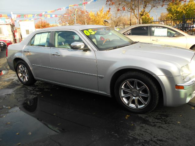 2005 Chrysler 300C C240 4dr Sdn 2.6L Sedan