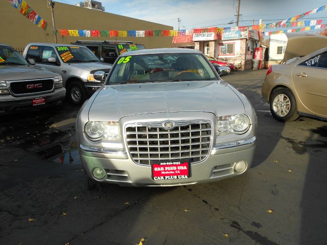 2005 Chrysler 300C C240 4dr Sdn 2.6L Sedan