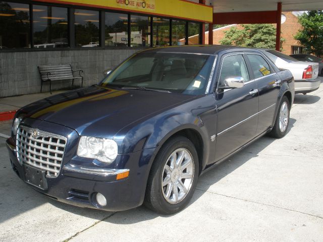2005 Chrysler 300C Regular Cab
