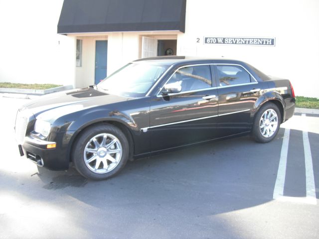 2005 Chrysler 300C Regular Cab