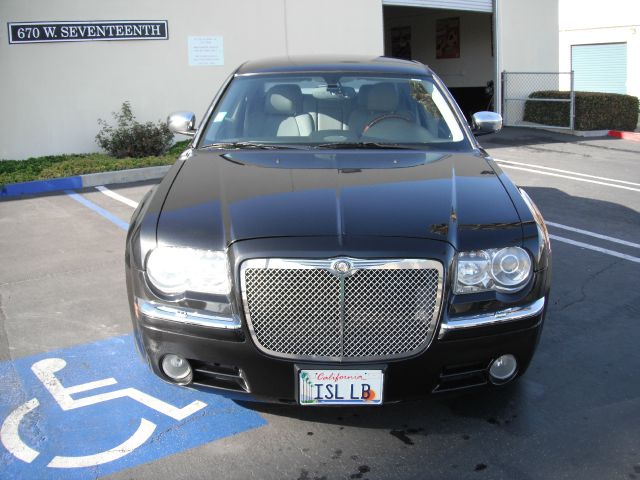 2005 Chrysler 300C Regular Cab