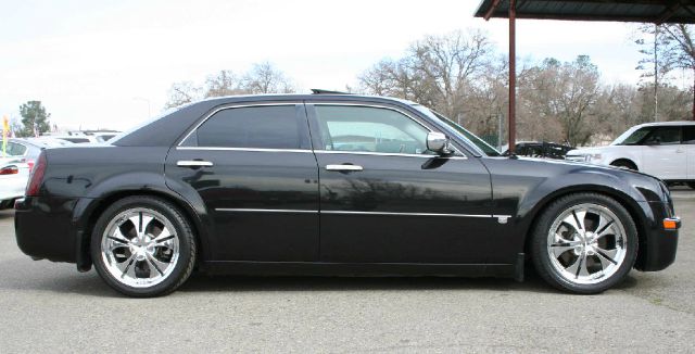 2005 Chrysler 300C Regular Cab