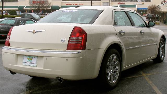 2005 Chrysler 300C 4x4 XLT