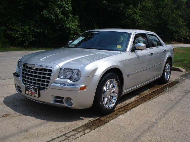 2005 Chrysler 300C Regular Cab