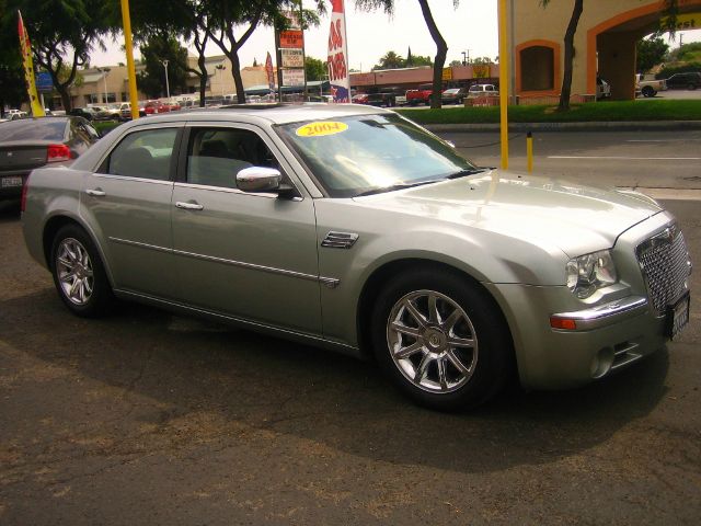 2005 Chrysler 300C Regular Cab