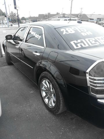 2005 Chrysler 300C Regular Cab