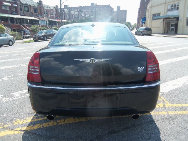 2005 Chrysler 300C C320w