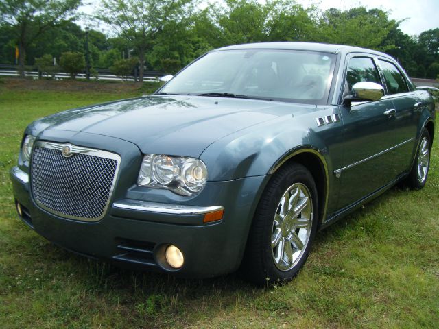 2005 Chrysler 300C Regular Cab