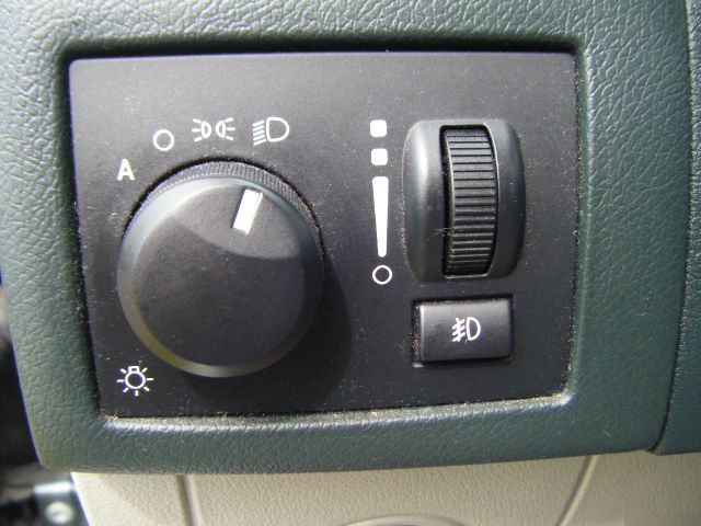 2005 Chrysler 300C Regular Cab