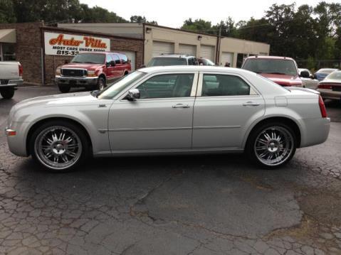 2005 Chrysler 300C Unknown