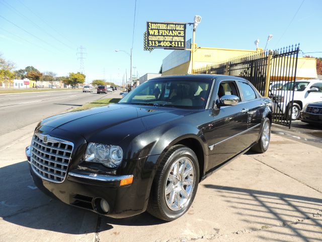 2005 Chrysler 300C Regular Cab