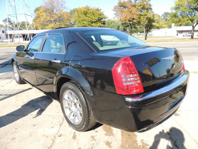 2005 Chrysler 300C Regular Cab
