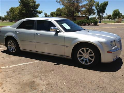 2005 Chrysler 300C Regular Cab