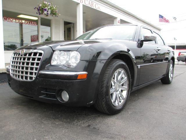 2005 Chrysler 300C Regular Cab