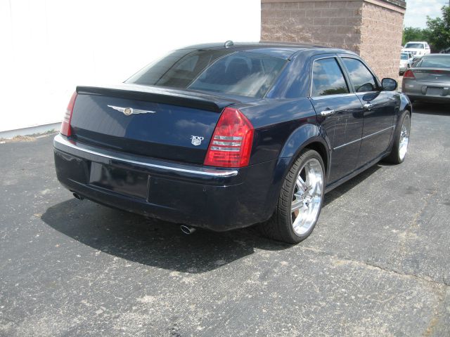2005 Chrysler 300C Regular Cab