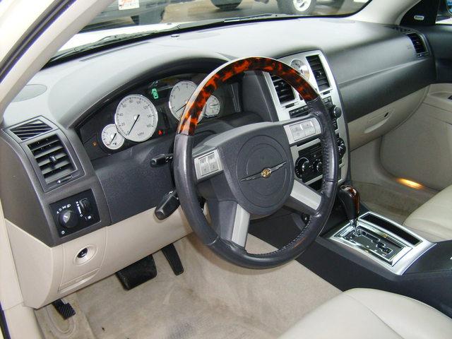 2005 Chrysler 300C Regular Cab
