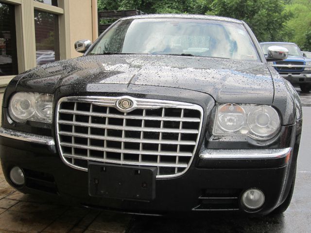 2006 Chrysler 300C Unknown