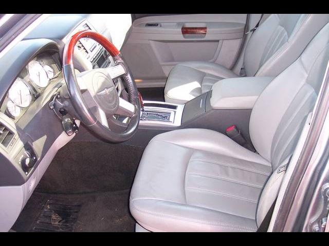 2006 Chrysler 300C Regular Cab