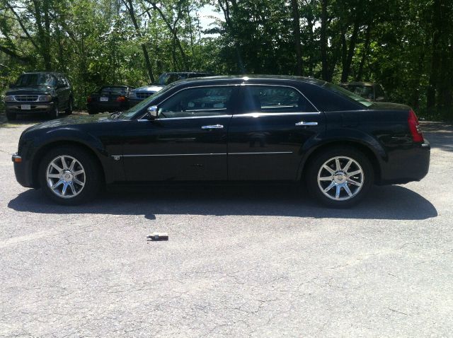 2006 Chrysler 300C Regular Cab