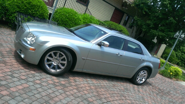 2006 Chrysler 300C Base