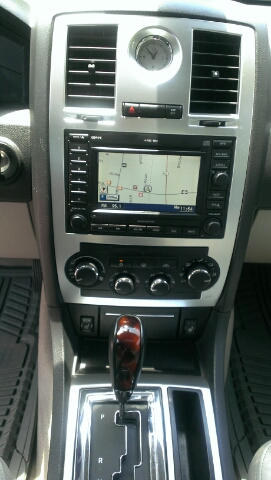 2006 Chrysler 300C Base