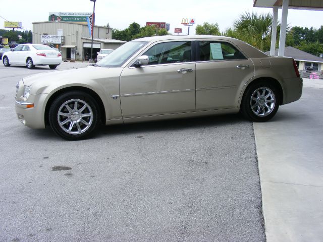 2006 Chrysler 300C Regular Cab