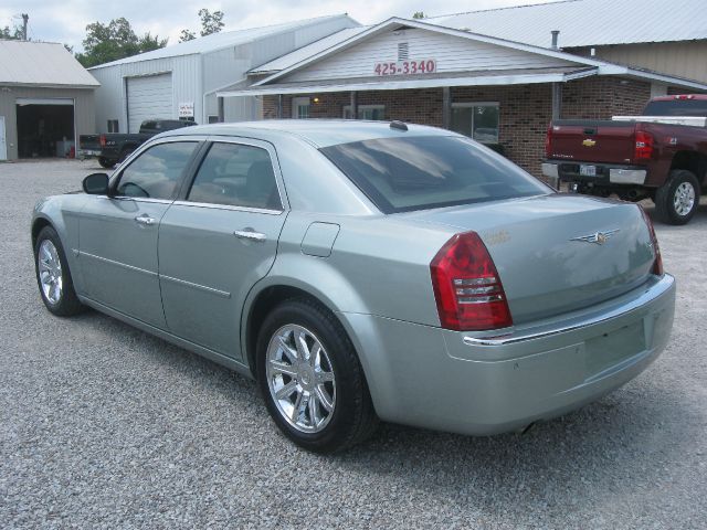 2006 Chrysler 300C Regular Cab