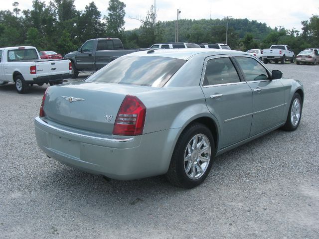2006 Chrysler 300C Regular Cab