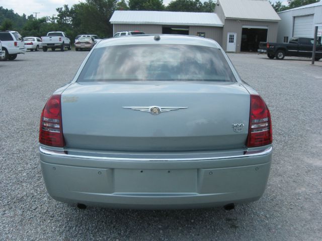 2006 Chrysler 300C Regular Cab