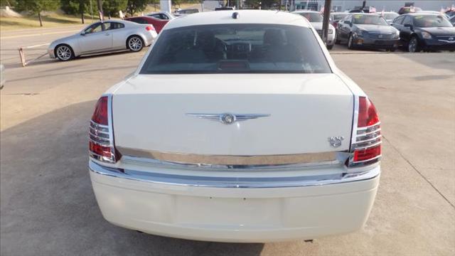 2006 Chrysler 300C Touring PKG RES W/nav