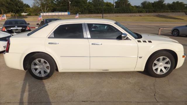 2006 Chrysler 300C Touring PKG RES W/nav