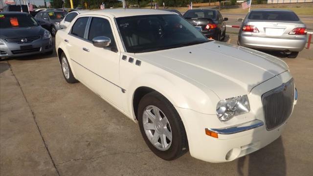2006 Chrysler 300C Touring PKG RES W/nav