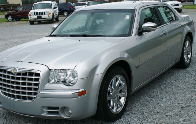 2006 Chrysler 300C Regular Cab