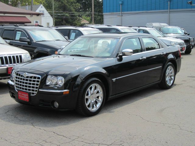 2006 Chrysler 300C Regular Cab