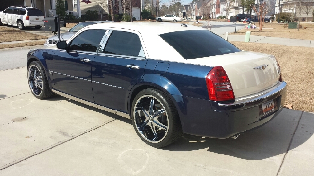 2006 Chrysler 300C 4x4 XLT