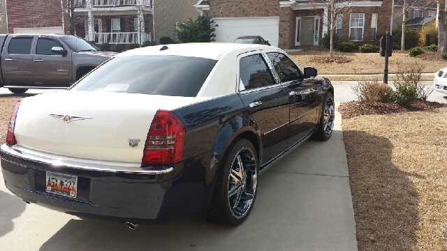2006 Chrysler 300C 4x4 XLT