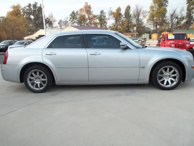 2006 Chrysler 300C Unknown