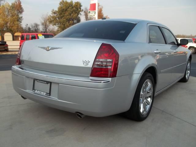 2006 Chrysler 300C Unknown