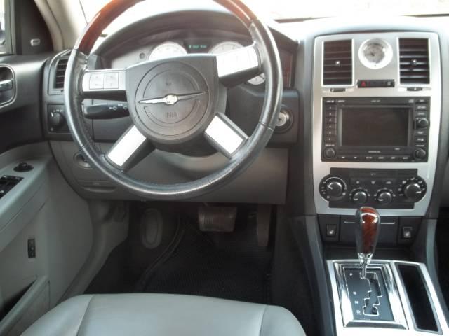 2006 Chrysler 300C Unknown