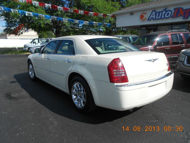 2006 Chrysler 300C Regular Cab