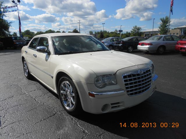 2006 Chrysler 300C Regular Cab