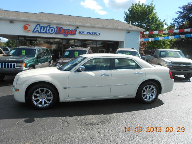 2006 Chrysler 300C Regular Cab