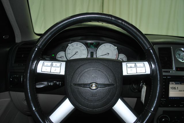 2006 Chrysler 300C Regular Cab