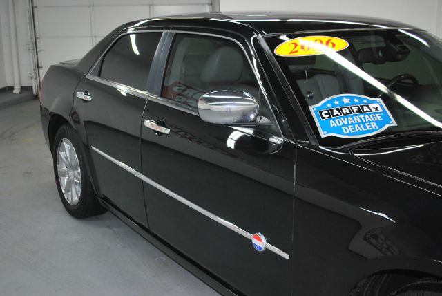 2006 Chrysler 300C Regular Cab