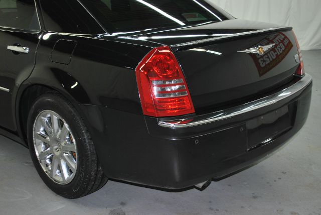 2006 Chrysler 300C Regular Cab