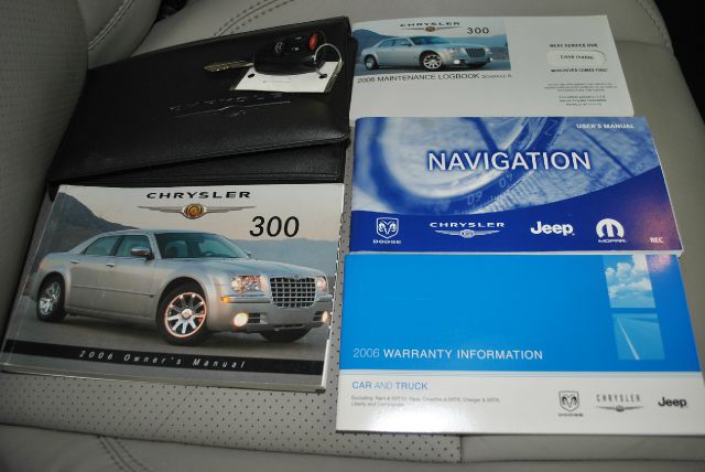 2006 Chrysler 300C Regular Cab
