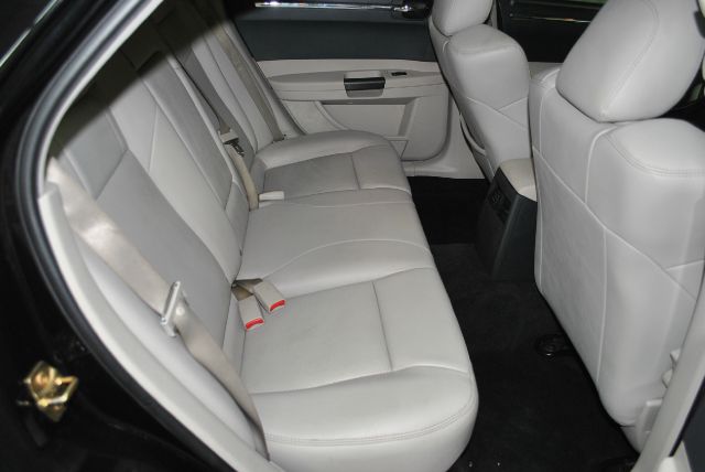 2006 Chrysler 300C Regular Cab