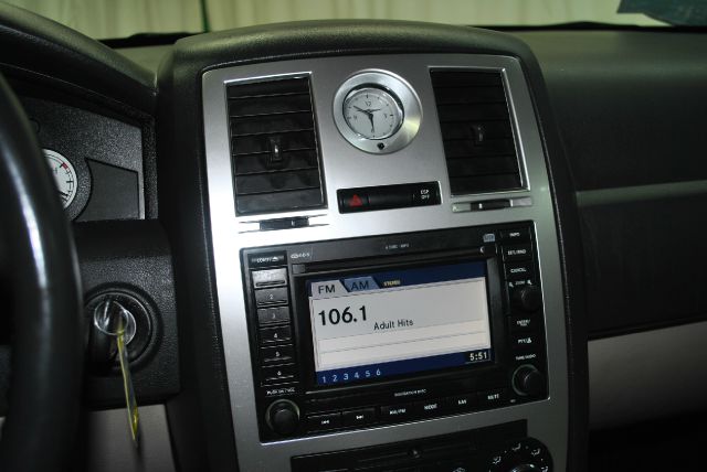 2006 Chrysler 300C Regular Cab