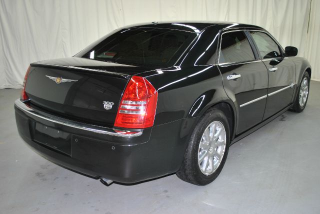 2006 Chrysler 300C Regular Cab