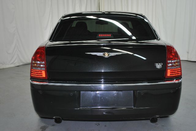2006 Chrysler 300C Regular Cab